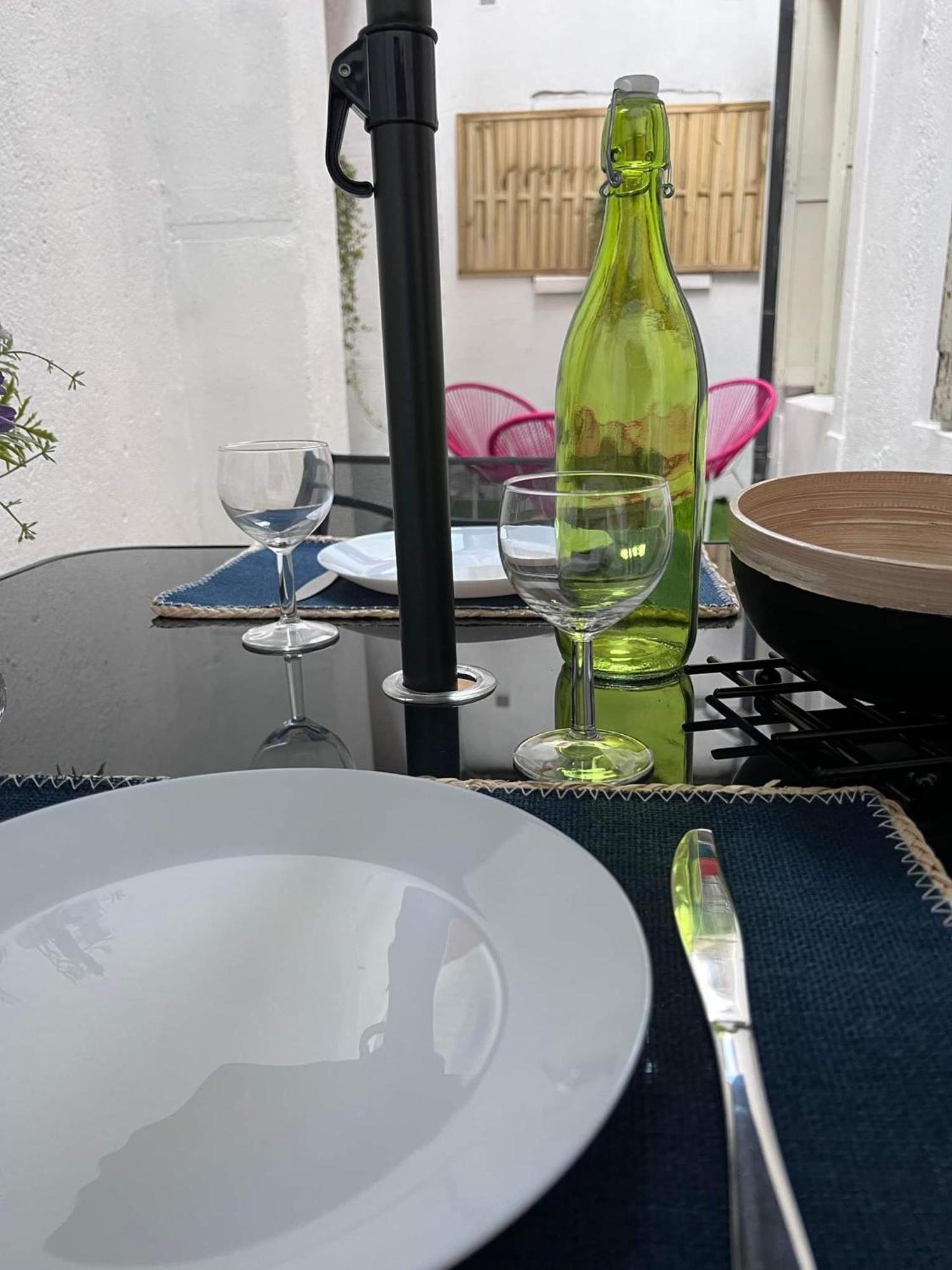 Charmant Appartement Climatise Aux Pieds De La Cite Carcassone Exterior photo